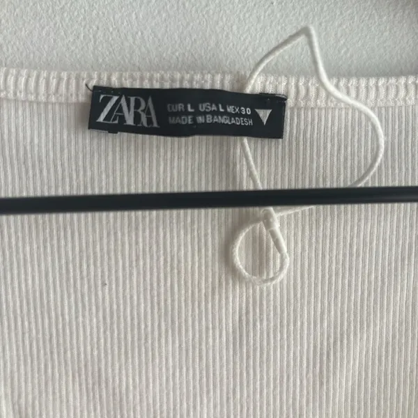 Zara Cream Flutter Sleeve Ruched Blouse - Image 3