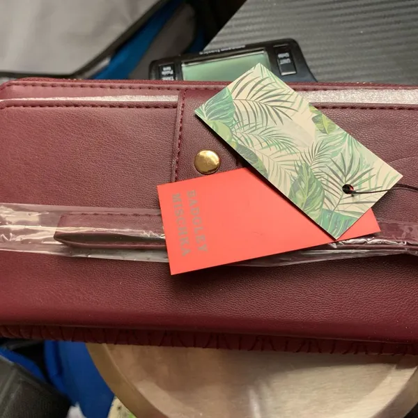 NWT plum badgley mishka zippy and snap wallet‎ - Image 3