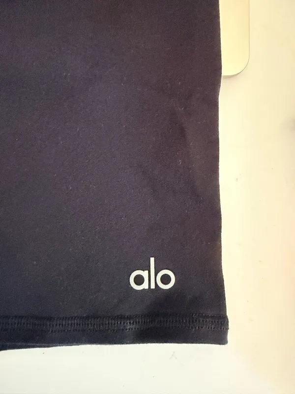 Alo Yoga High-Waisted Shorts Biker Black - Image 3