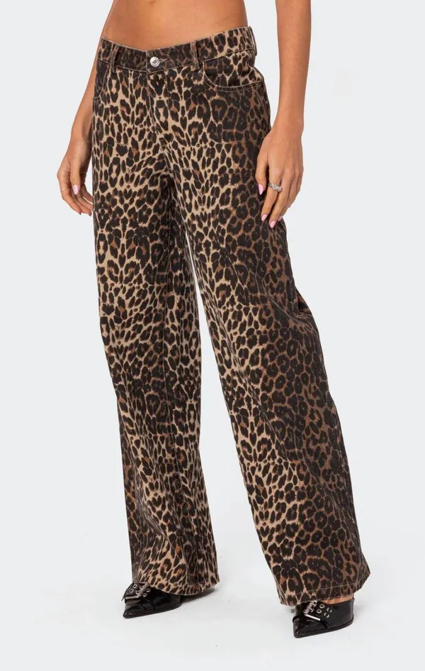 Edikted Low Rise Leopard Printed Jeans - Image 8