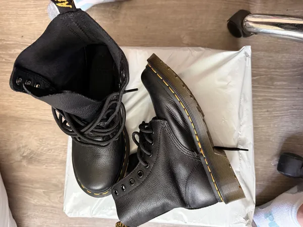 Dr. Martens 1460 Pascal Virginia Black Soft Leather Boots - Image 4