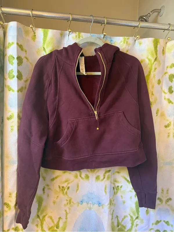 Lululemon 1/2 Zip scuba - M/L - maroon with gold details - Image 2