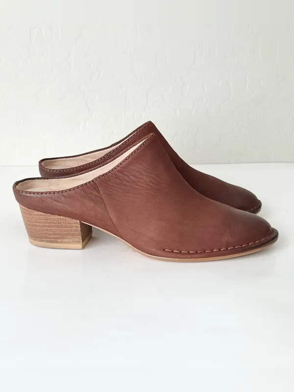 Clarks spiced isla leather mules women’s 9.5 - Image 4