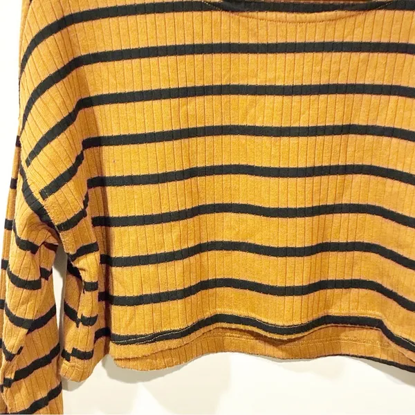 Free People Beach Zinnia Cropped‎ Brown Black Stripe Long Sleeve Top Size XS - Image 3