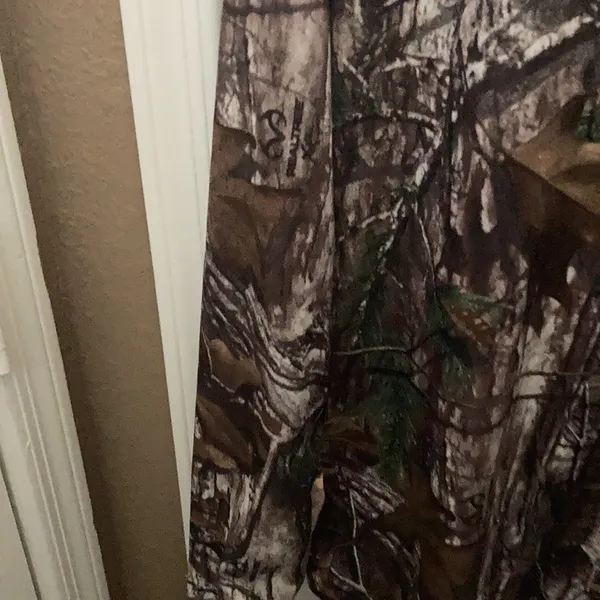 FINAL MARKDOWN Field & stream camo top Large - Image 2