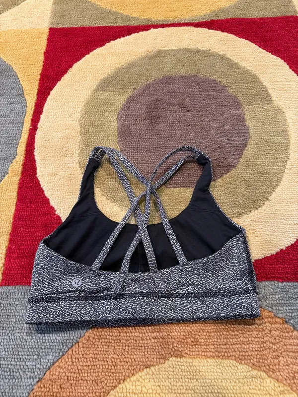 Lululemon Athletica Energy Sports Bra Black White Zen Pattern Women’s Size 6 - Image 2