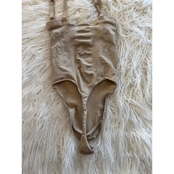 Skims Seamless Sculpt Strapless Thong Bodysuit Clay Size Small - Image 7