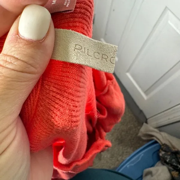 PILCRO Urban Outfitters Coral‎ Orange Ruffle Side Hi-Low Sweater Size Medium - Image 7