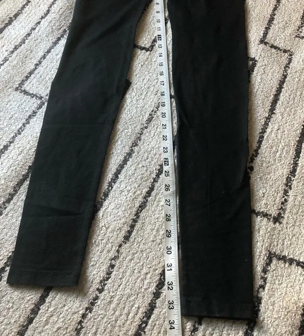 Victoria’s Secret leggings - Image 4