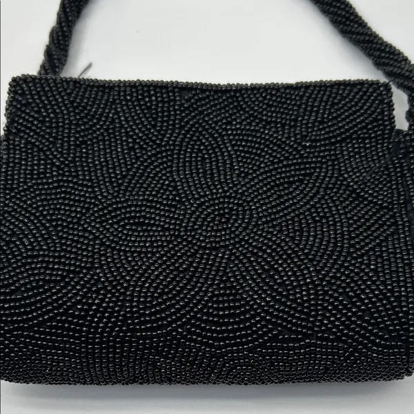 Bloomingdale's Elegant Black Beaded Wristlet - Image 11
