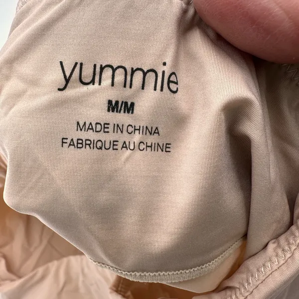 Yummie Women's Shapewear Shorts Size medium - Image 4