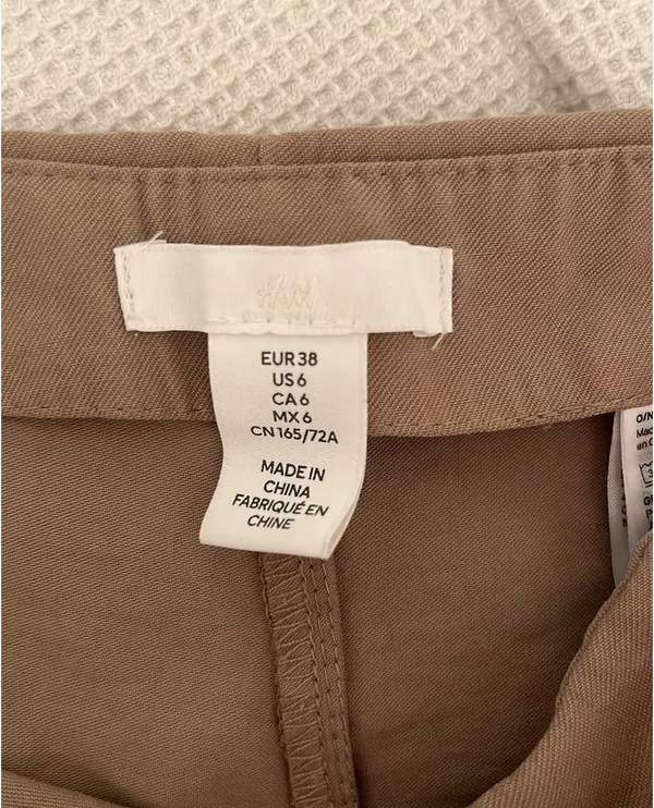 H&M skort  - Image 4