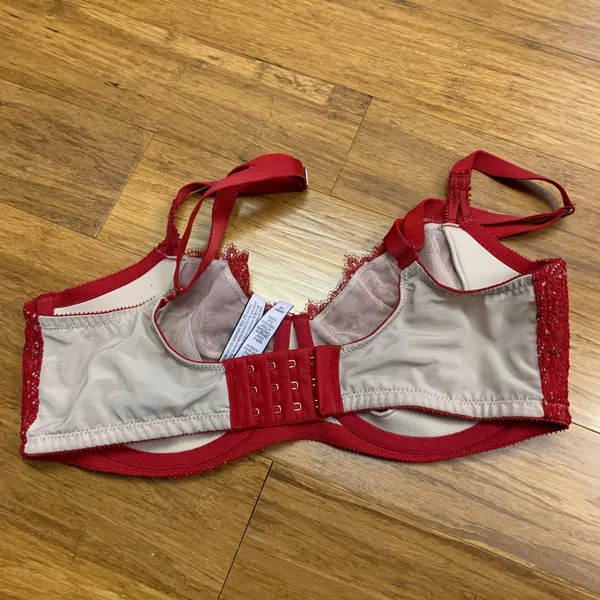 Victorias Secret Dream Angels Push-Up Without Padding Lace Trim Bra Red 34DDD‎ - Image 2