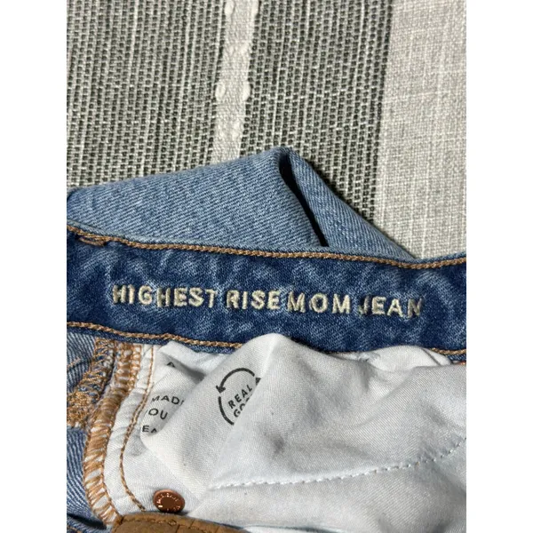 American Eagle Outfitters‎ Womens Jeans Highest Rise Mom Jean Distressed Size 6 - Image 5