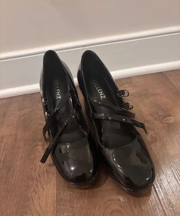 Black Mary Jane Platform Heels Size 6.5 - Image 3