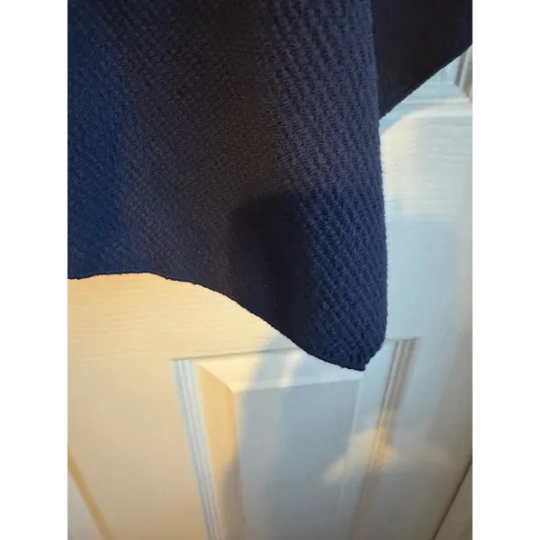Gaze Navy Ring-Front Textured Crop‎ Top – NWT Size large - Image 3