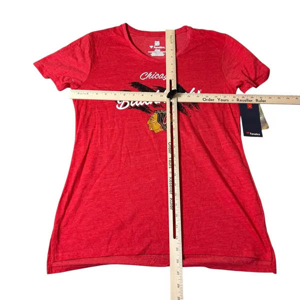 Fanatics Chicago Blackhawks Womens Small Red Heather NHL Graphic‎ T-Shirt NWT - Image 5