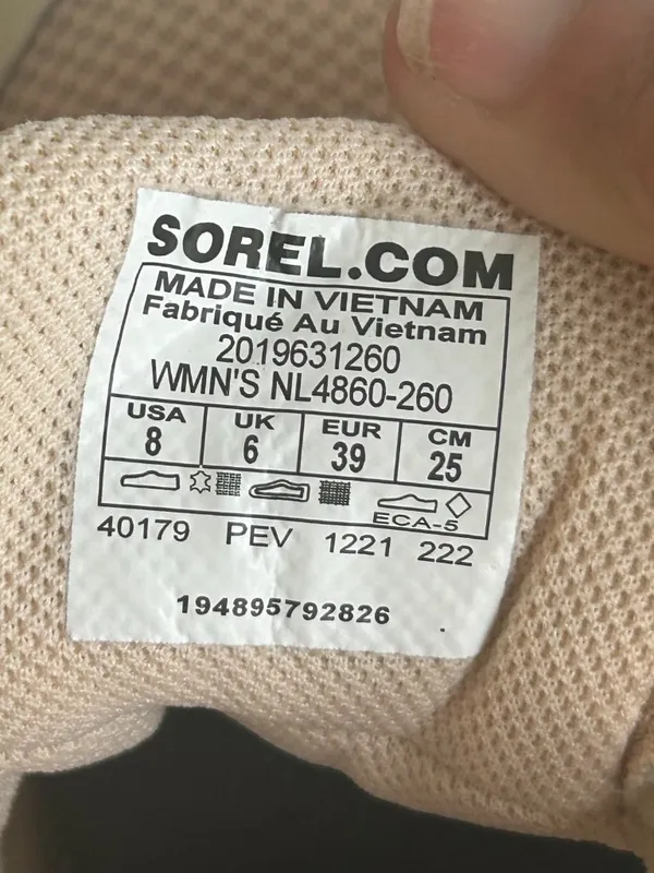 Sorel Women's Out N About III Low Waterproof Sneaker Size 8 in Nova Sand/Chalk - Image 12