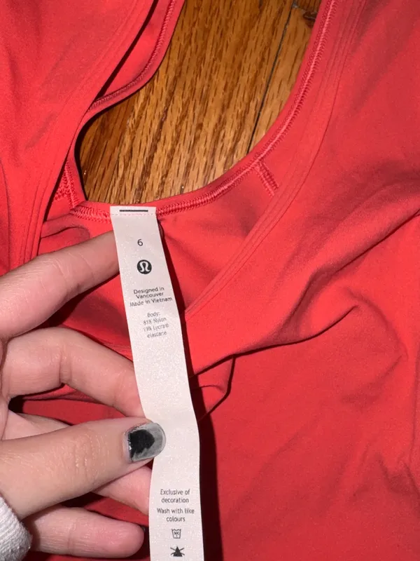 lululemon athletica V-Neck Crop Top - Bright Pink - Image 2