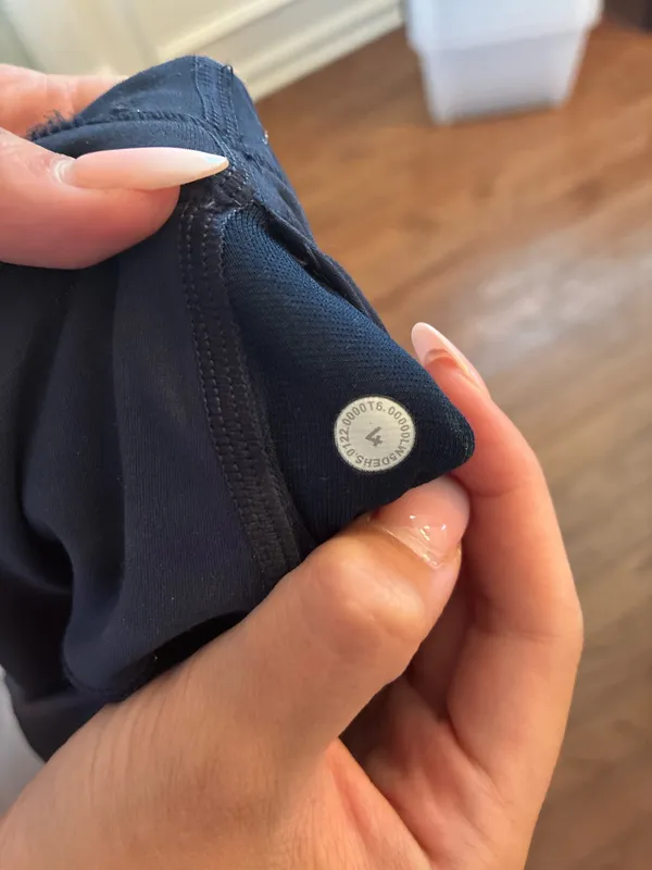 Lululemon leggings in navy tie dye - Image 2