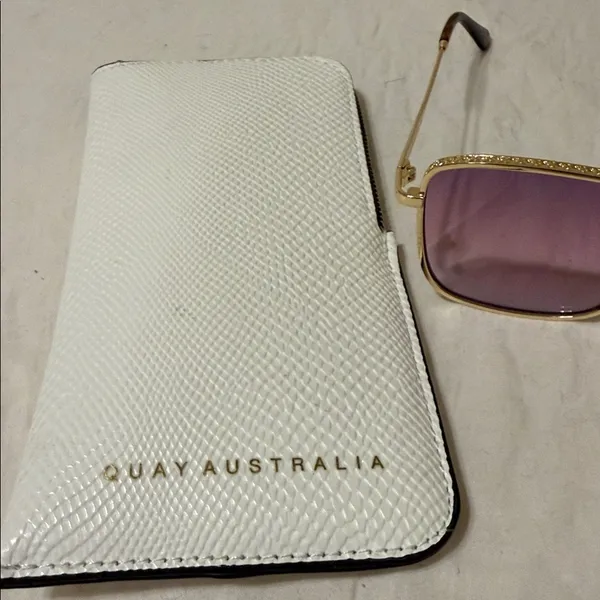 Quay Australia Gold Frame Sunglasses with Purple Lenses - Image 3