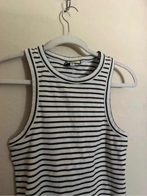 Tuckernuck Stripe Anthos Cotton Tank Top Sz M Ribbed Black White - Image 3