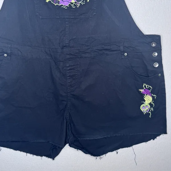 Disney Villains Black Embroidered Shortalls Overalls 4X Plus Size Poison Apple - Image 3