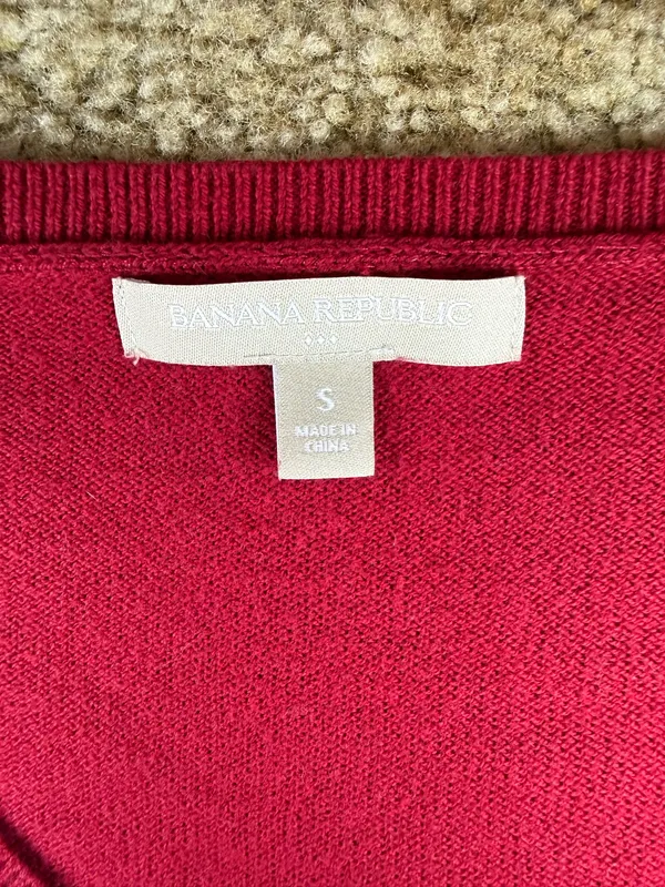 Banana Republic Red Cotton Cashmere V-Neck Sweater Size S - Image 3