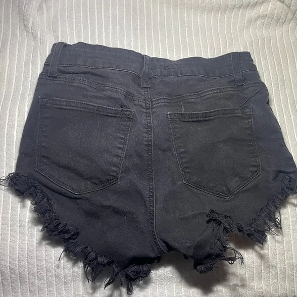 Kancan black distressed denim shorts/ Jorts - Image 2