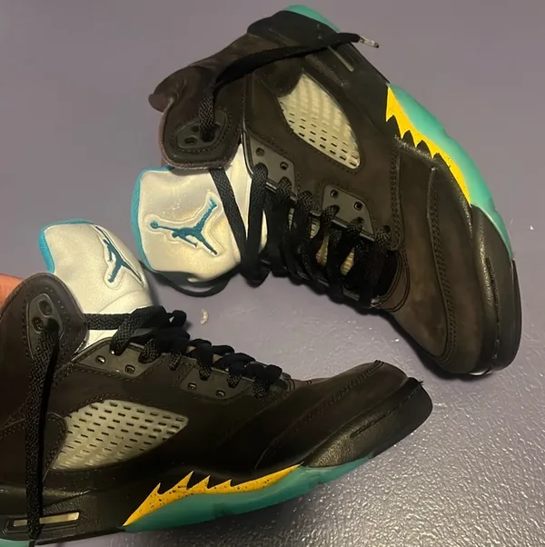 7Y / Sz 8 Women’s JORDAN AIR JORDAN 5 RETRO 'AQUA - Image 4