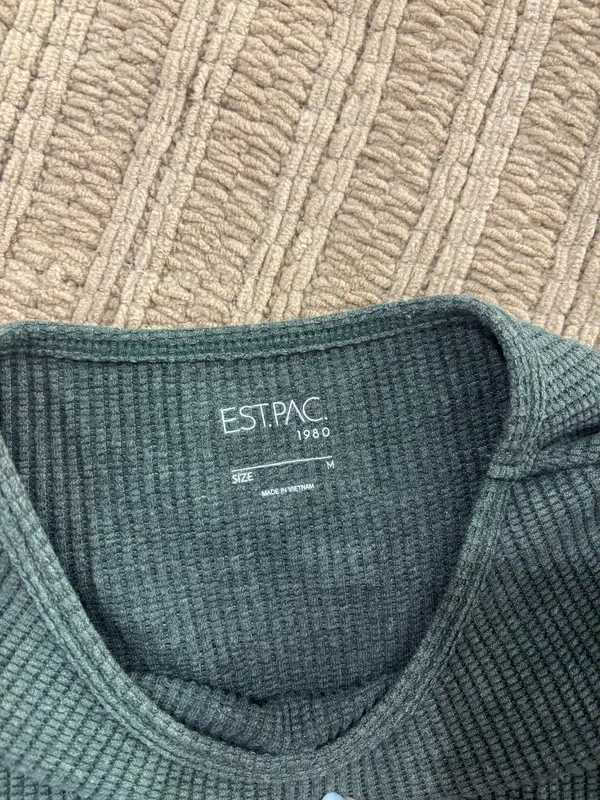 Pacsun green top - Image 2