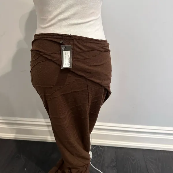 PRETTY LITTLE THING Chocolate Textured Maxi Skirt - Image 4