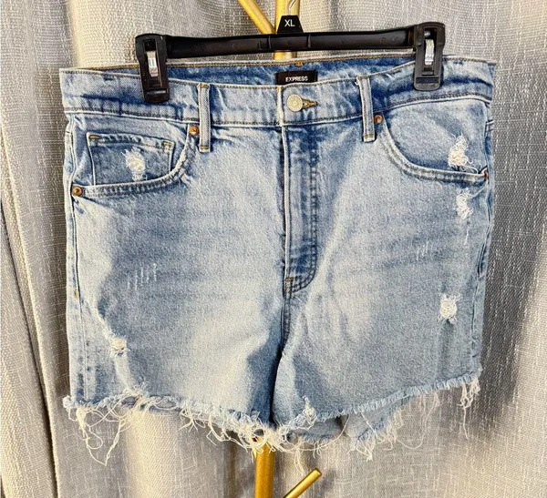 Express Shorts Womens 90’S HIGH RISE CUT OFF RAW HEM DENIM SHORTS SIZE 14 - Image 3