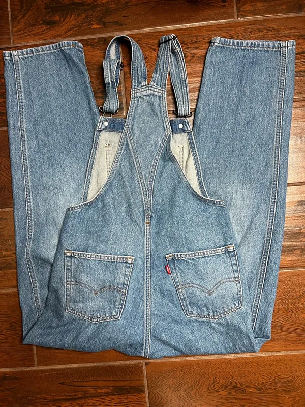 Levi’s Medium Wash Straight Leg Denim Jeans Overalls Women’s Size Medium - Image 4