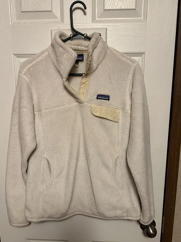 Patagonia Cream Teddy Fleece Pullover with Tan Chest Trim - Image 2