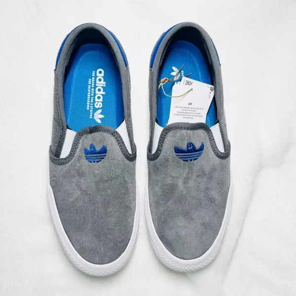 Adidas Shmoofoil Slip-On - Grey / Royal Blue - 6 - Nib - Image 2
