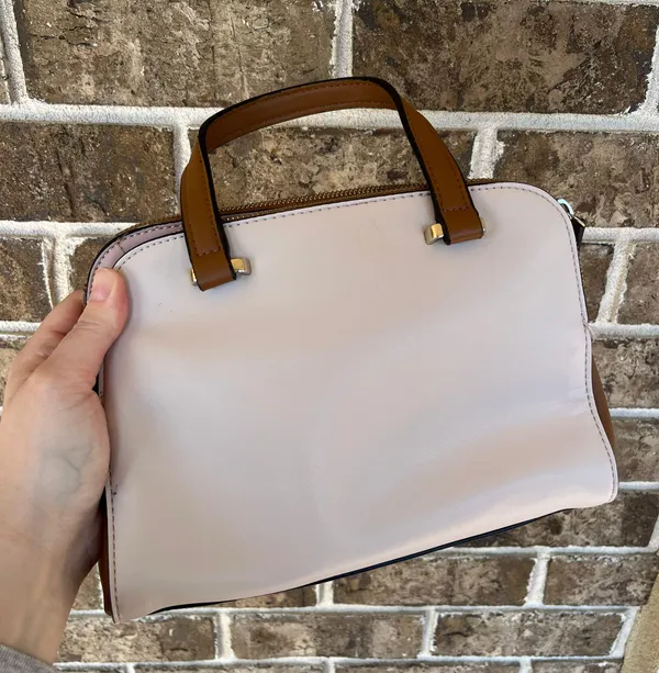 Guess Shawna Cali Satchel Purse - Image 3