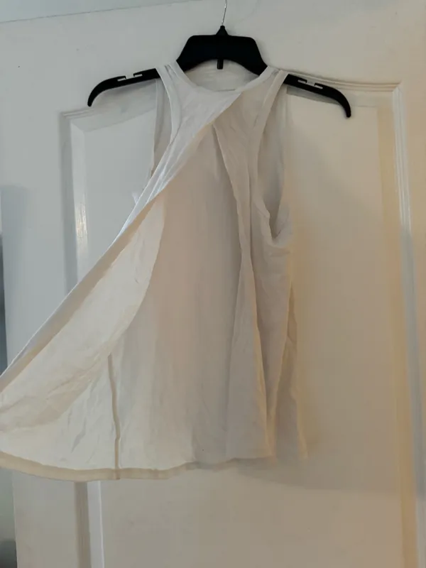 Lululemon Tank - Image 4