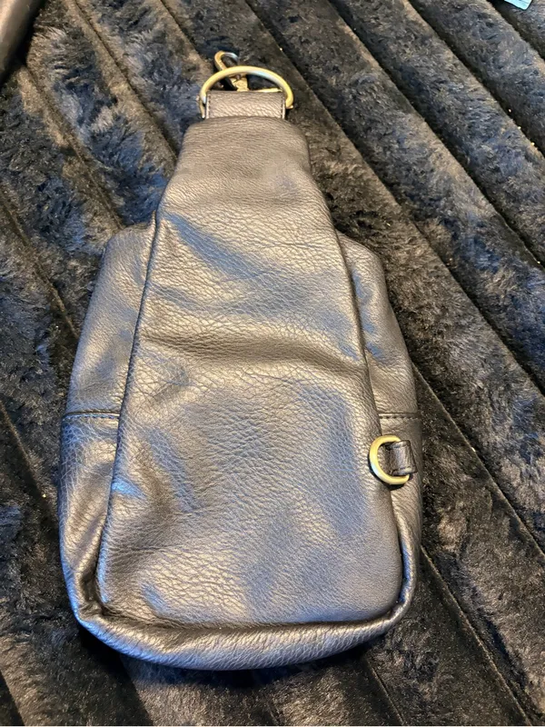 Anthropologie Sleek Black Leather Crossbody Sling Bag - Image 4