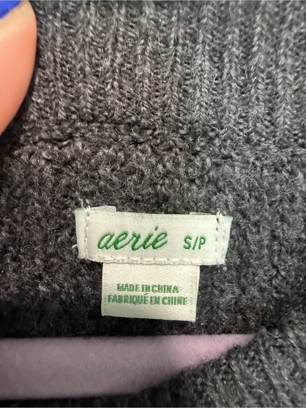 Aerie Charcoal Gray Oversized Side Slit Knit Sweater Size Small - Image 4
