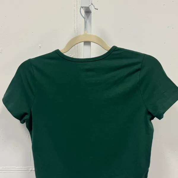 Hollister Women's Forest Green Front Cutout Short Sleeve Crop Top T-shirt Medium - Image 4