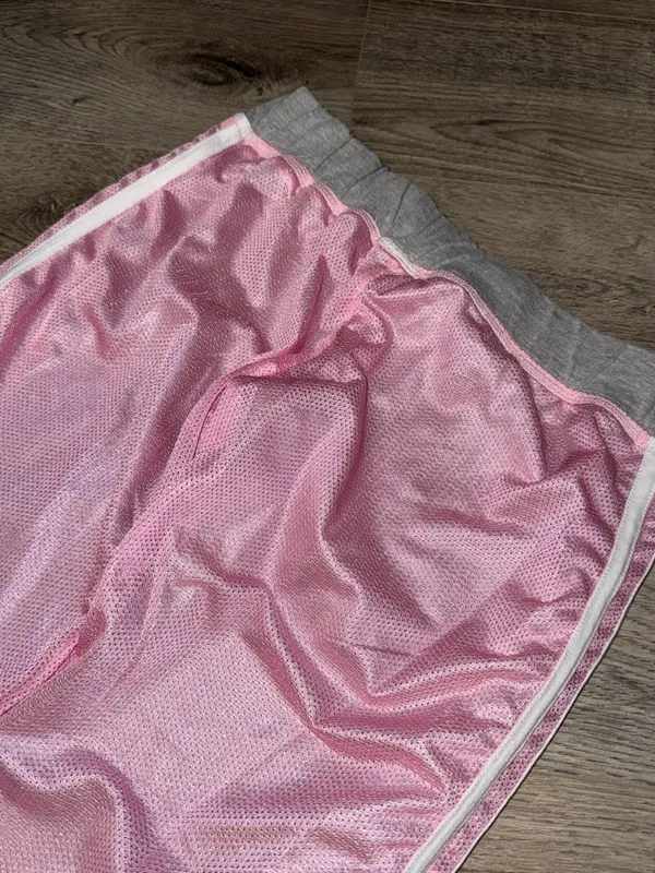 Instant action reversible light gray Y2K-style capri lounge pants pink NAUGHTY - Image 8