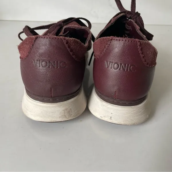 Vionic Taylor sneaker in burgundy leather suede 7.5 - Image 9