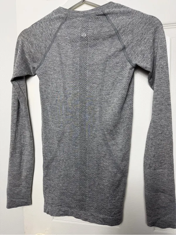 Lululemon Swiftly Tech Long Sleeve - Image 7
