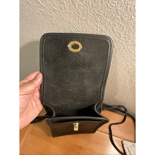 Vintage 90s Coach Black Leather Scooter Crossbody Bag 9893 Turn Lock Hang Tag - Image 10