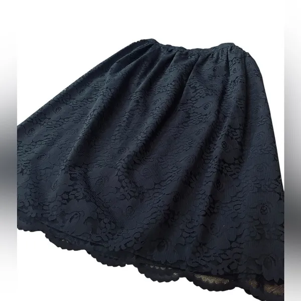 Shadows Vintage 80s Black Goth Witchy Dark Cottagecore Floral Lace Midi Skirt - Image 2