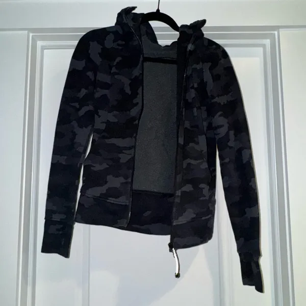 Lululemon Camo scuba zip up sweatshirt 4 - Image 2