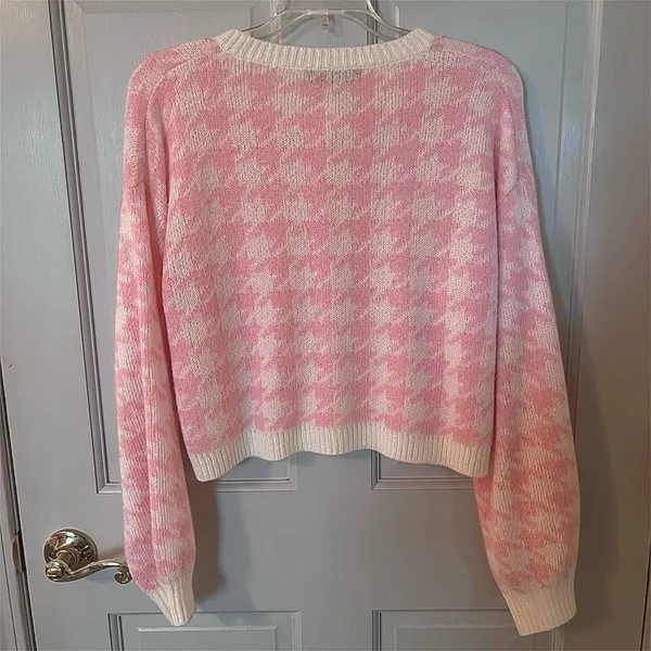 Pink Houndstooth Long Sleeve Cropped Cardigan Sweater - Image 3