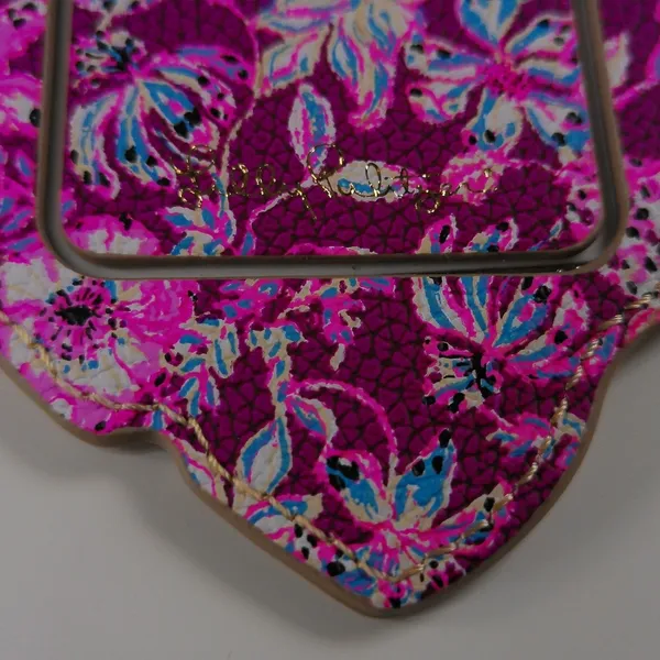 Lilly Pulitzer Amarena Cherry Palm Leaf Luggage Tag Gold Hardware 236210 NWT - Image 5