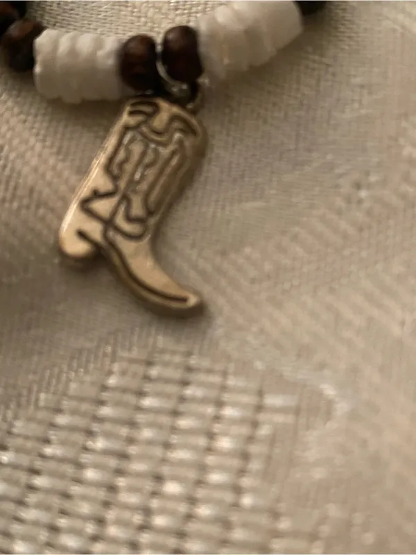 16” Necklace Cowboy Boot Pendant Faux Turquoise Black & White Beads Western - Image 5
